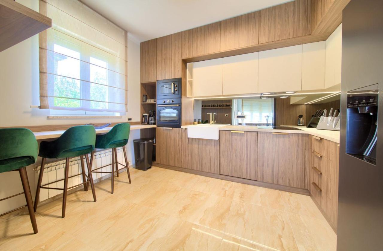 Villa Piano Pinezići エクステリア 写真